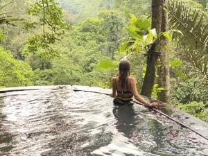 PYRAMID PEOPLE | BALI | HIKE & WATER BLESSING